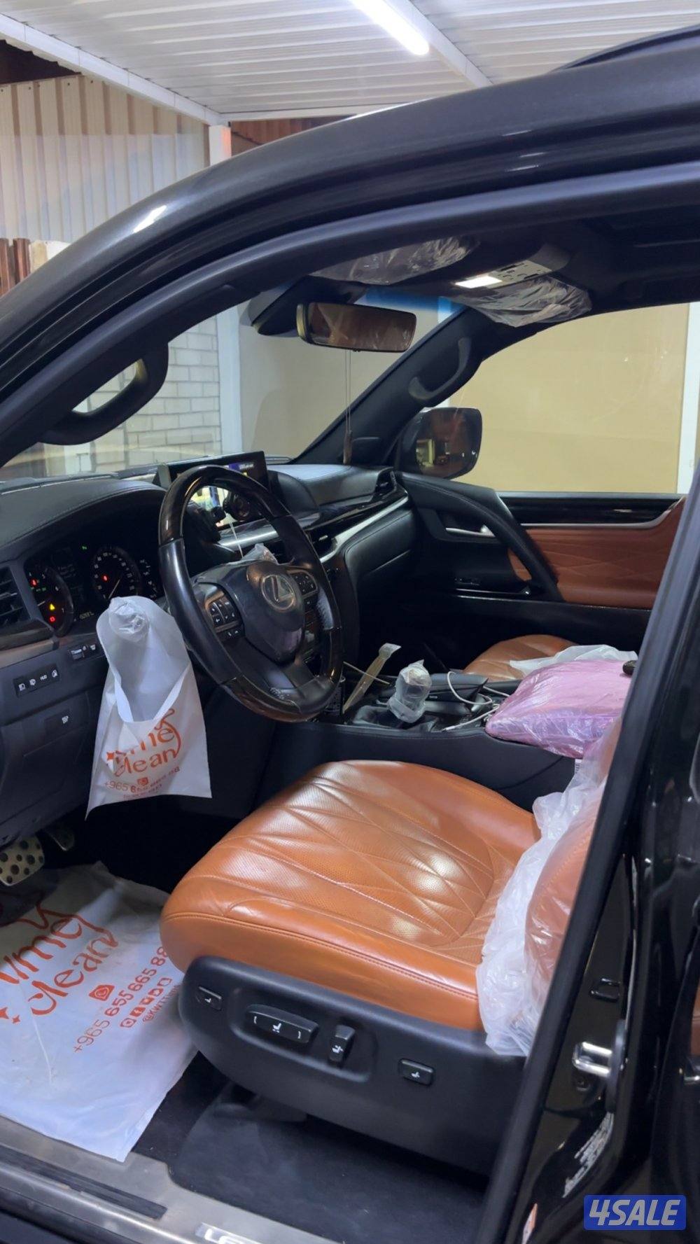 جيب لكزس 2019 بلاك ايدشن وارد قطر فاتح له ملف بساير ماشي 150 الف4