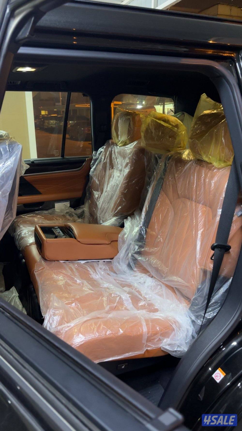 جيب لكزس 2019 بلاك ايدشن وارد قطر فاتح له ملف بساير ماشي 150 الف10