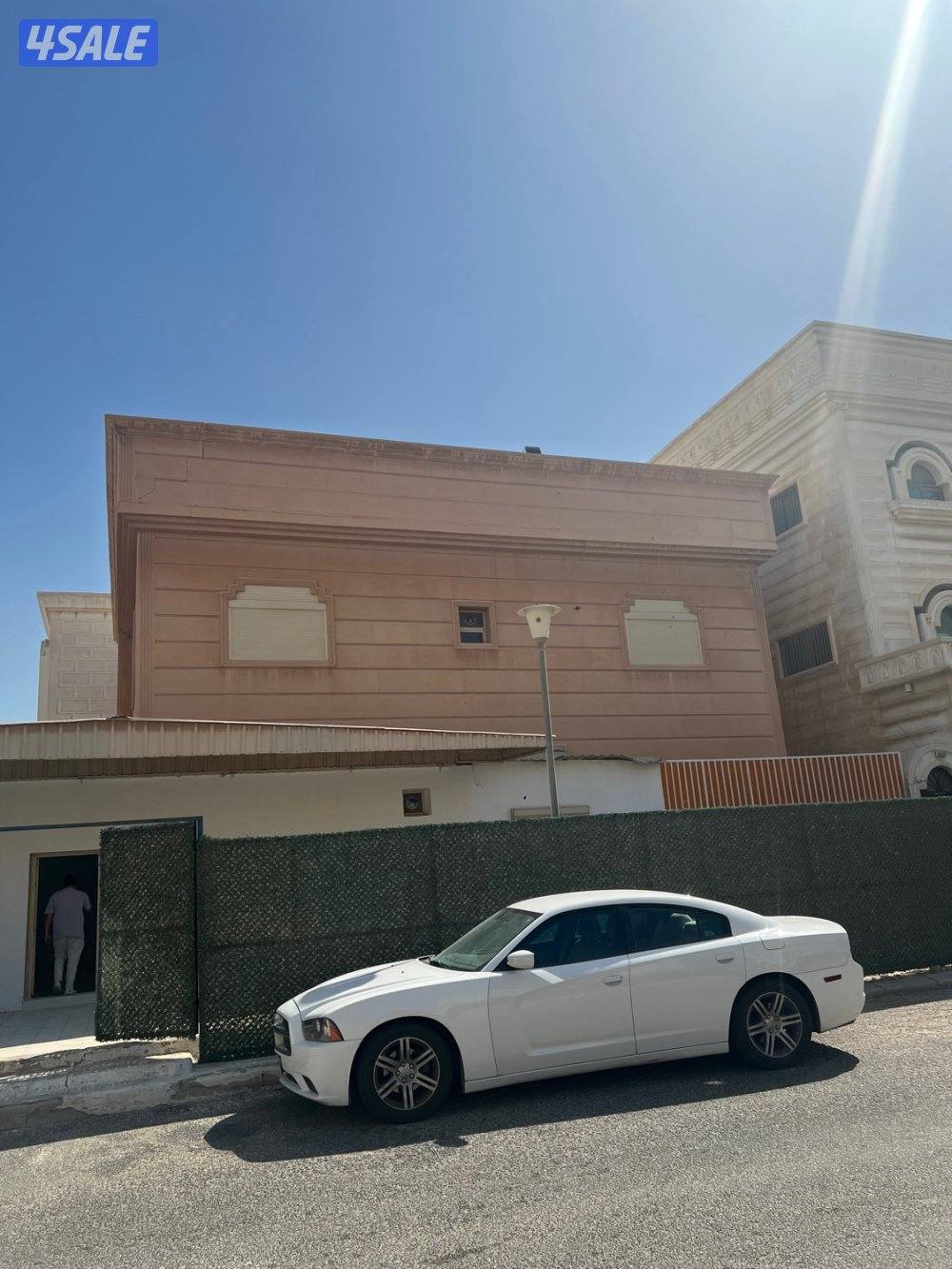 للايجاربيت كامل في الفحاحيل قطعه1 مساحته600 متر يصلح ينقصم علي بيتين ف0