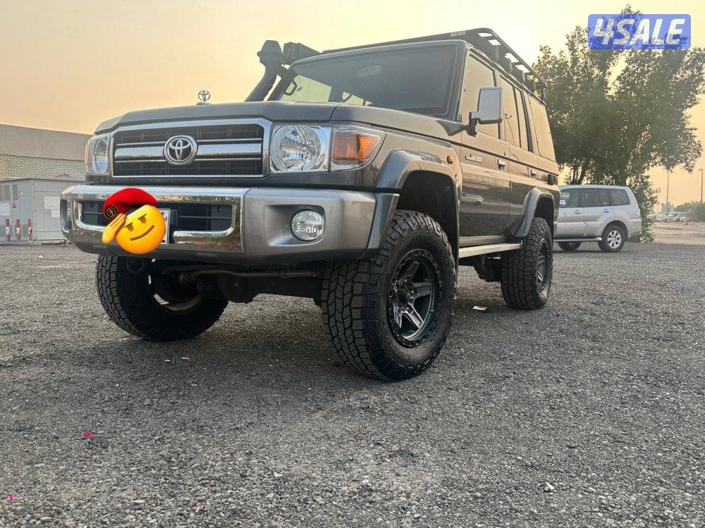 للبيع شاص نص موديل 2021 قير عادي ماشي 105 كل شغله في الوكاله0