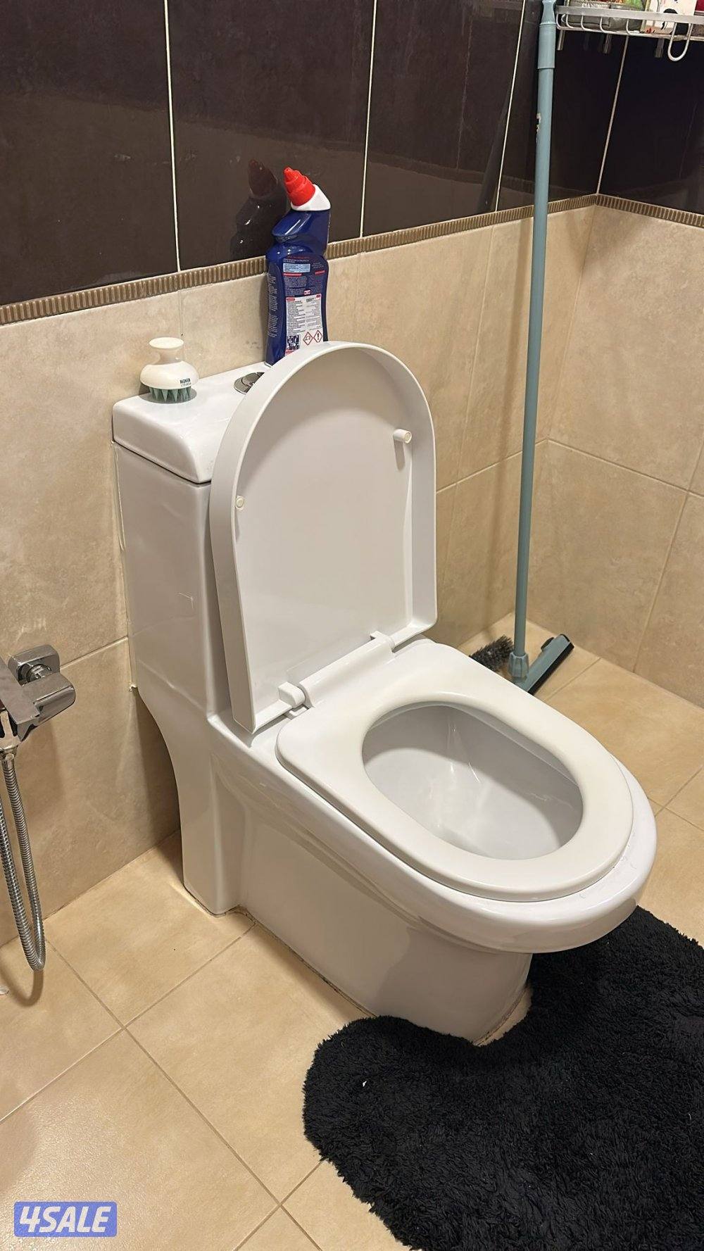 فني صحي ، سباك ، أدوات صحية نقوم بجميع أعمال الصحية وتسليك المجاري ٢٤1