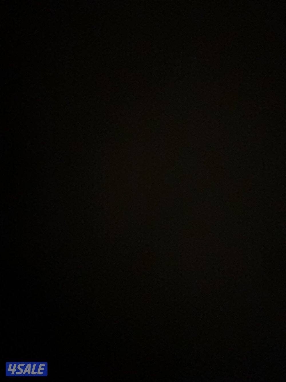 ابي دور او شقه مكونه من ٤ غرف بحدود ٥٠٠ الى ٥٥٠0