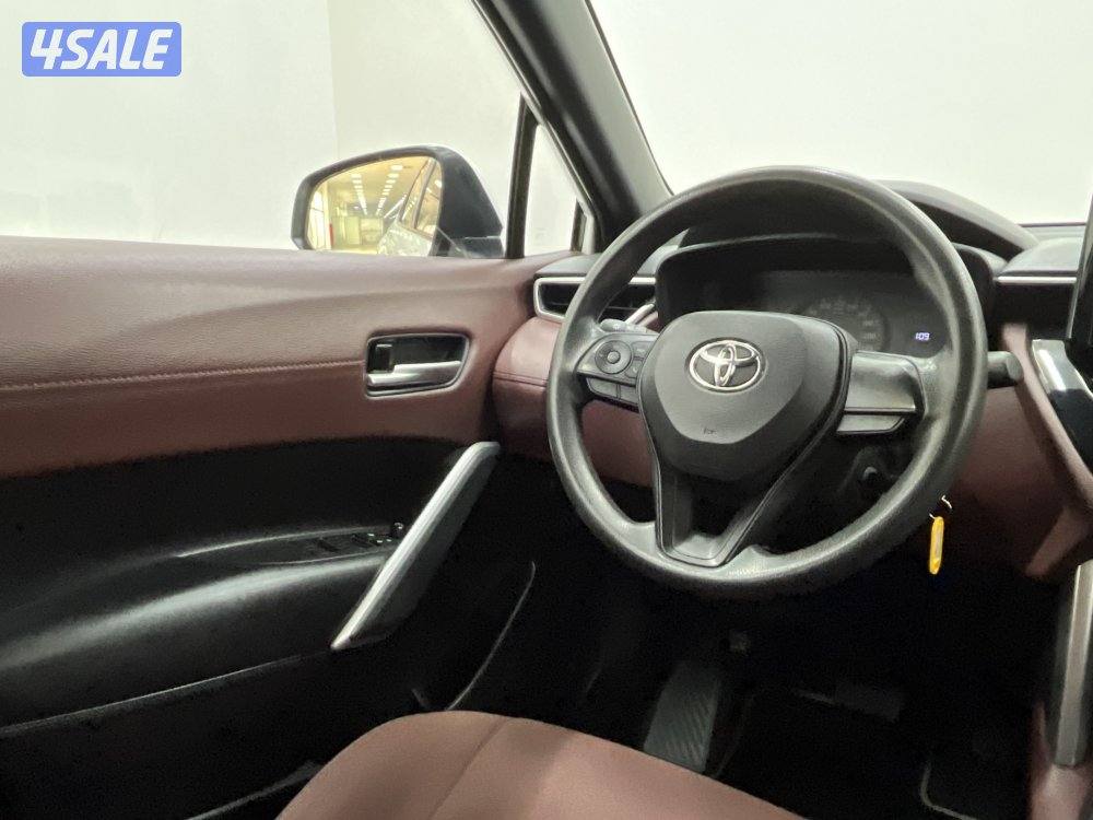 TOYOTA COROLLA 23CSUV-PL_U8