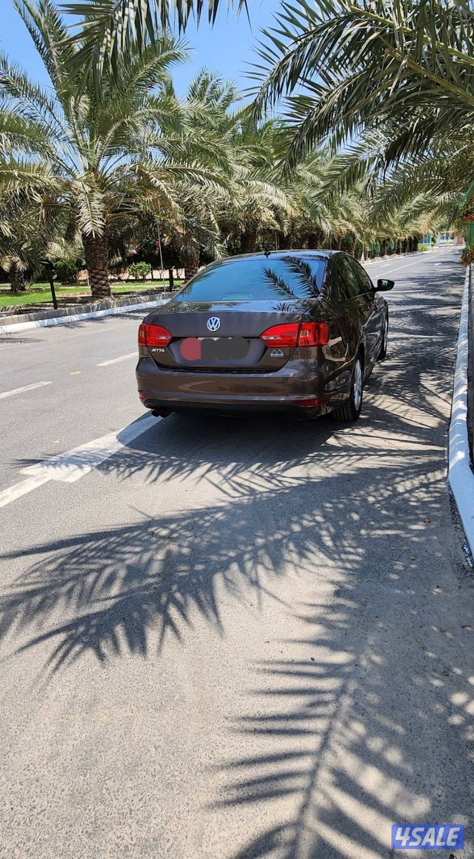 للبيع فولكسواجن جيتا 4 سلندر موديل 2014 أو للبدل مع همر H25