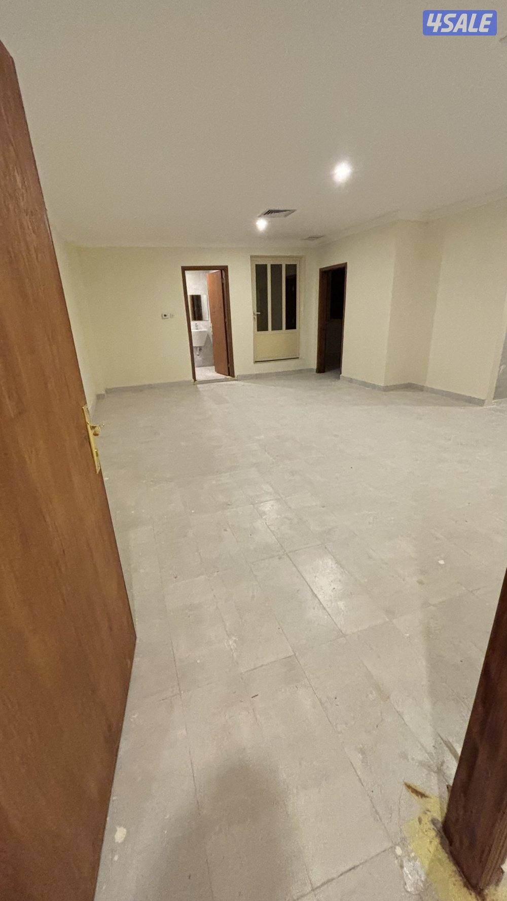 شقق للإيجار بالسالميه - Flat for rent in Salmya0