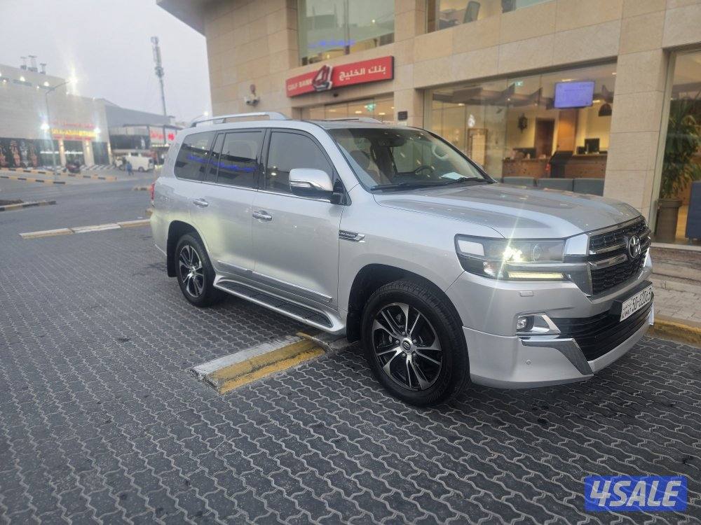 ,للبيع لاند كروزر ٢٠٢١  المالك الاول 6 سلندر صبغ قطعة  احده11