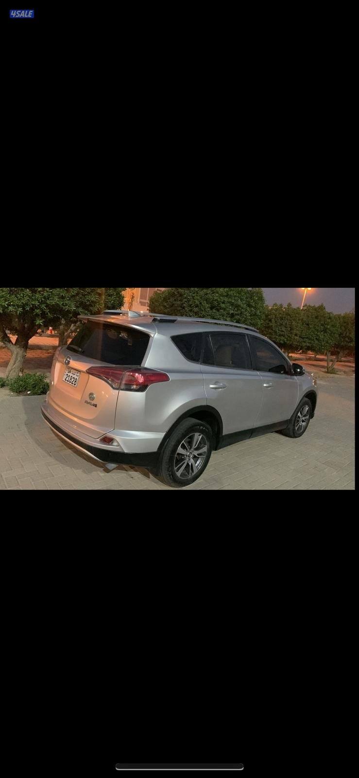 للبيع تويوتا راف4 وارد الساير مديل ٢٠١٦. شرط الفحص1