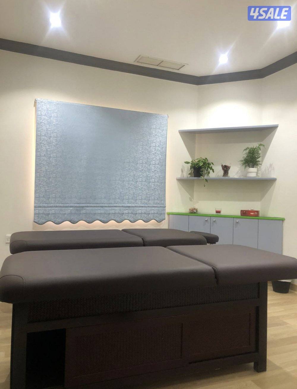 Salon massage for women home service kwt2