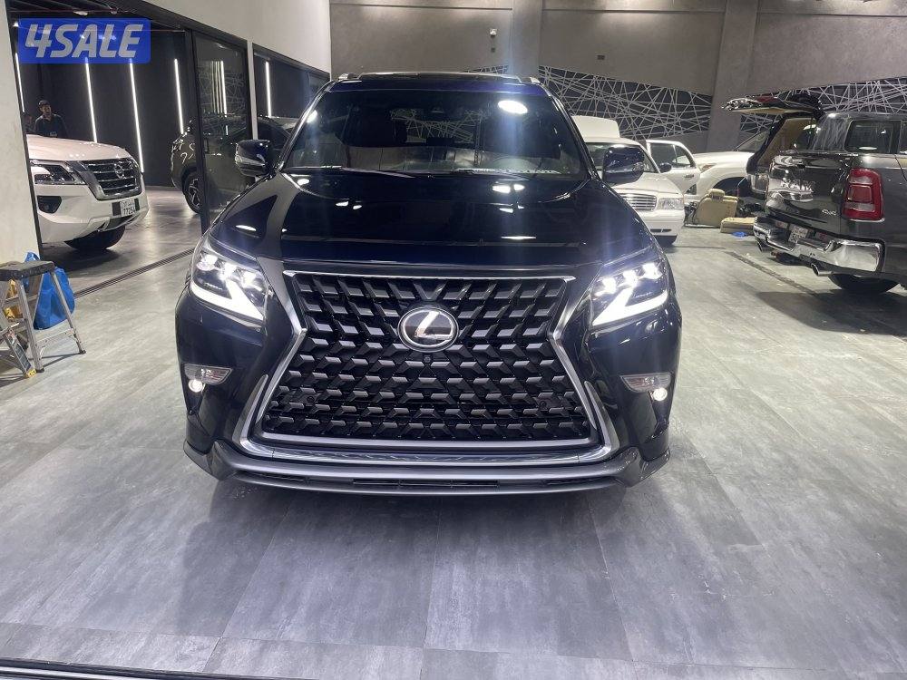 للبيع لكزس GX موديل 2020 لون مميز كحلي داخليه احمر فل ابشن اعلى درجه15