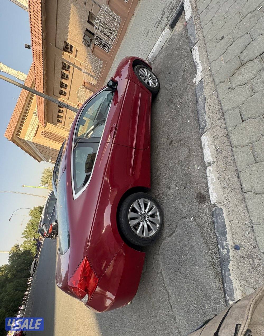 هوندا اكورد كوبيه 4 سلندر فتحه بالسقف شبه جديده تأمين جديد3