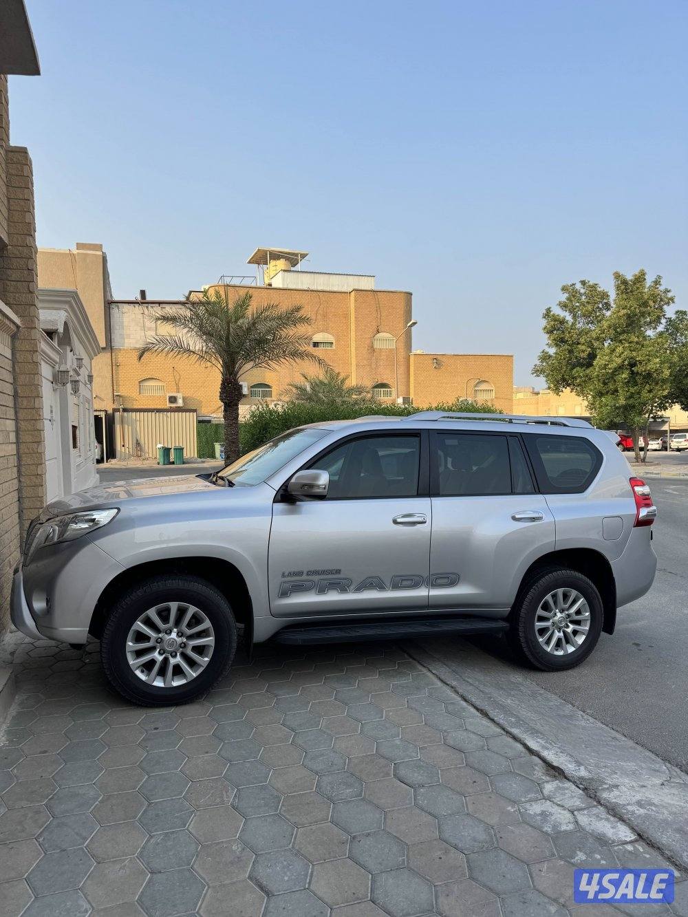 للبيع برادو نظيف جداً3