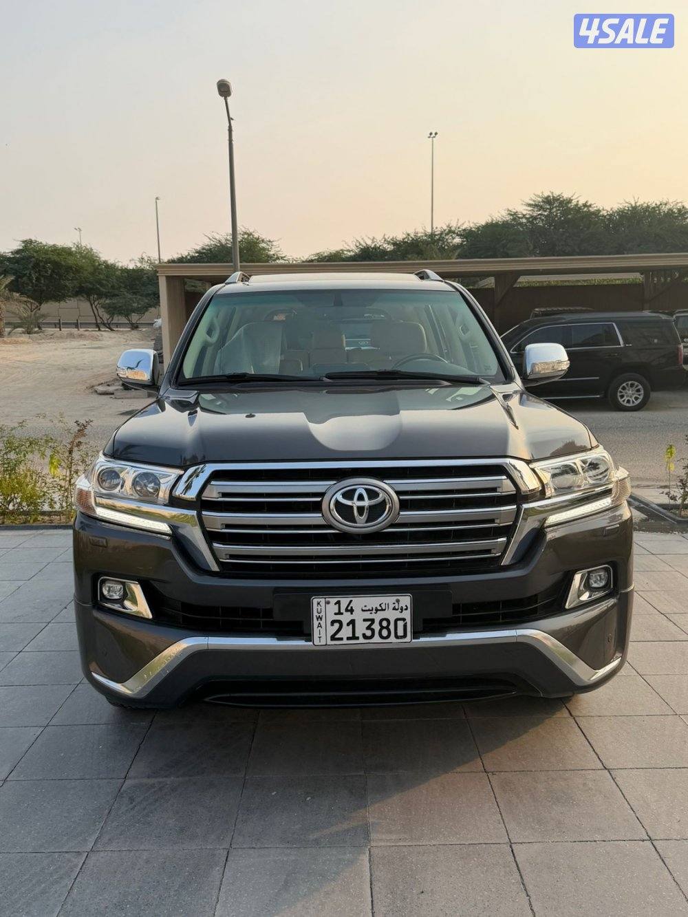 للبيع موديل 2016 شرط الفحص عداد 94 وارد وكاله4