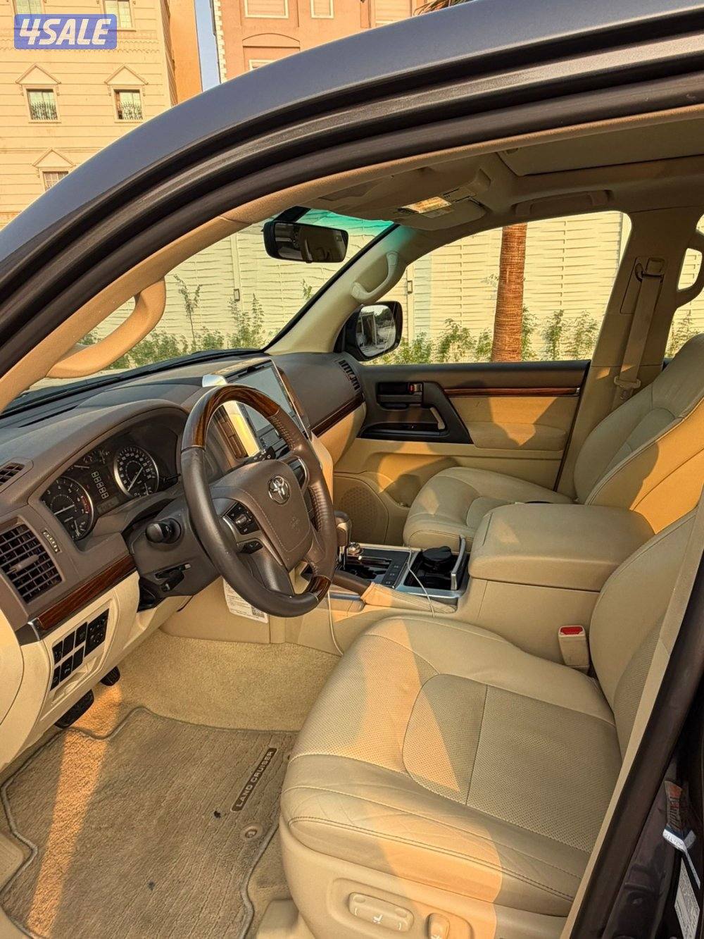 للبيع موديل 2016 شرط الفحص عداد 94 وارد وكاله5