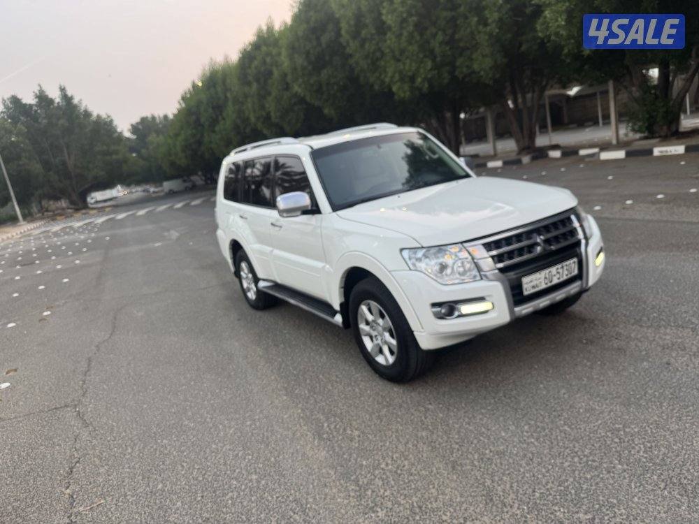 باجيرو3500Ccالمكينة موديل2022صبغ الوكالة من الدعامية لدعامية0