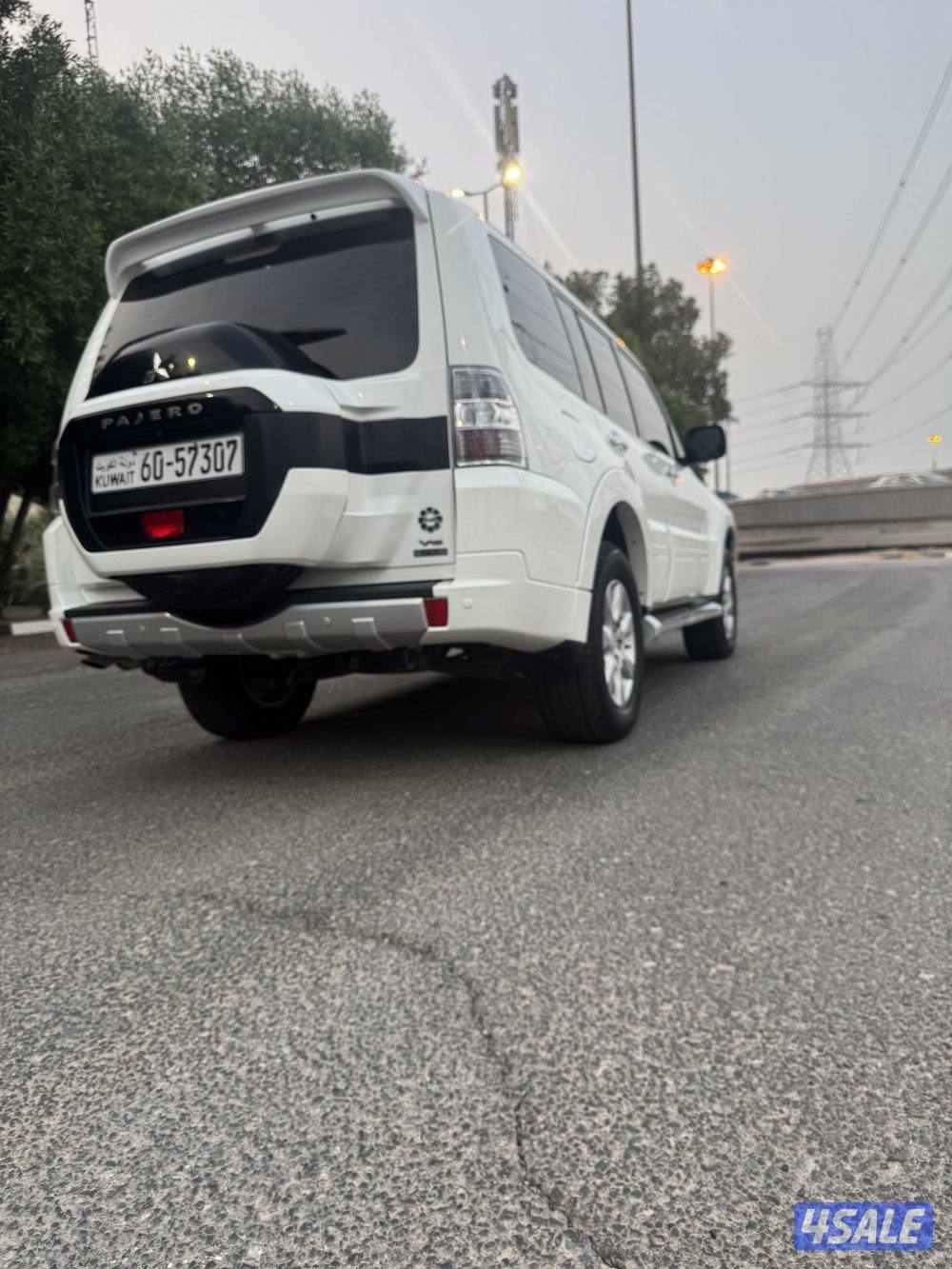 باجيرو3500Ccالمكينة موديل2022صبغ الوكالة من الدعامية لدعامية10