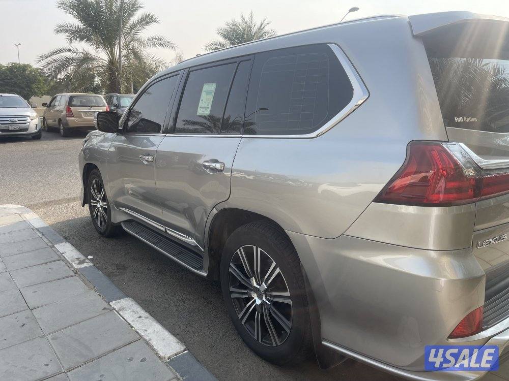 للبيع لكزس S سبورت Lx570. وارد الساير. ٢٠١٩ شرط الفحص بيعه سريعه2