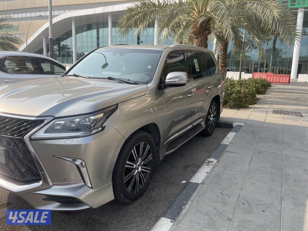 للبيع لكزس S سبورت Lx570. وارد الساير. ٢٠١٩ شرط الفحص بيعه سريعه3
