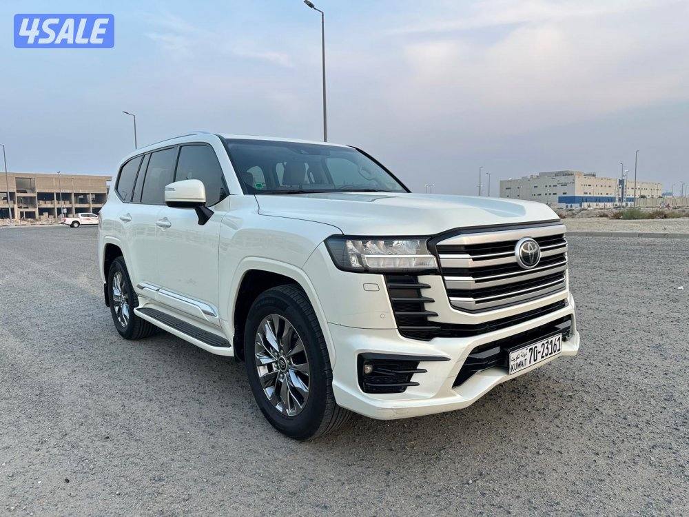 لاندكروزر GXR ايرو إس توين تيربو موديل ٢٠٢٣0