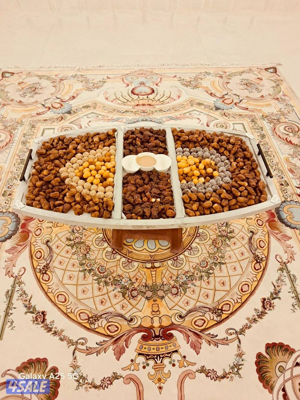 تاجير كراسي كنفات خيم زينه أفراح خدمة ضيافه رجالي تاجير كراسي عزاء11