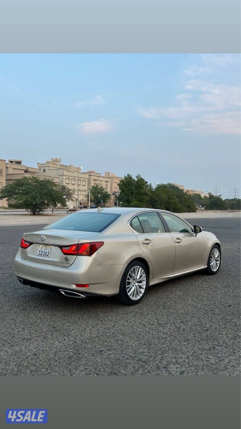 للبيع لكزس موديل 2013 GS الساير عداد191 كيلو شرط الفحص1