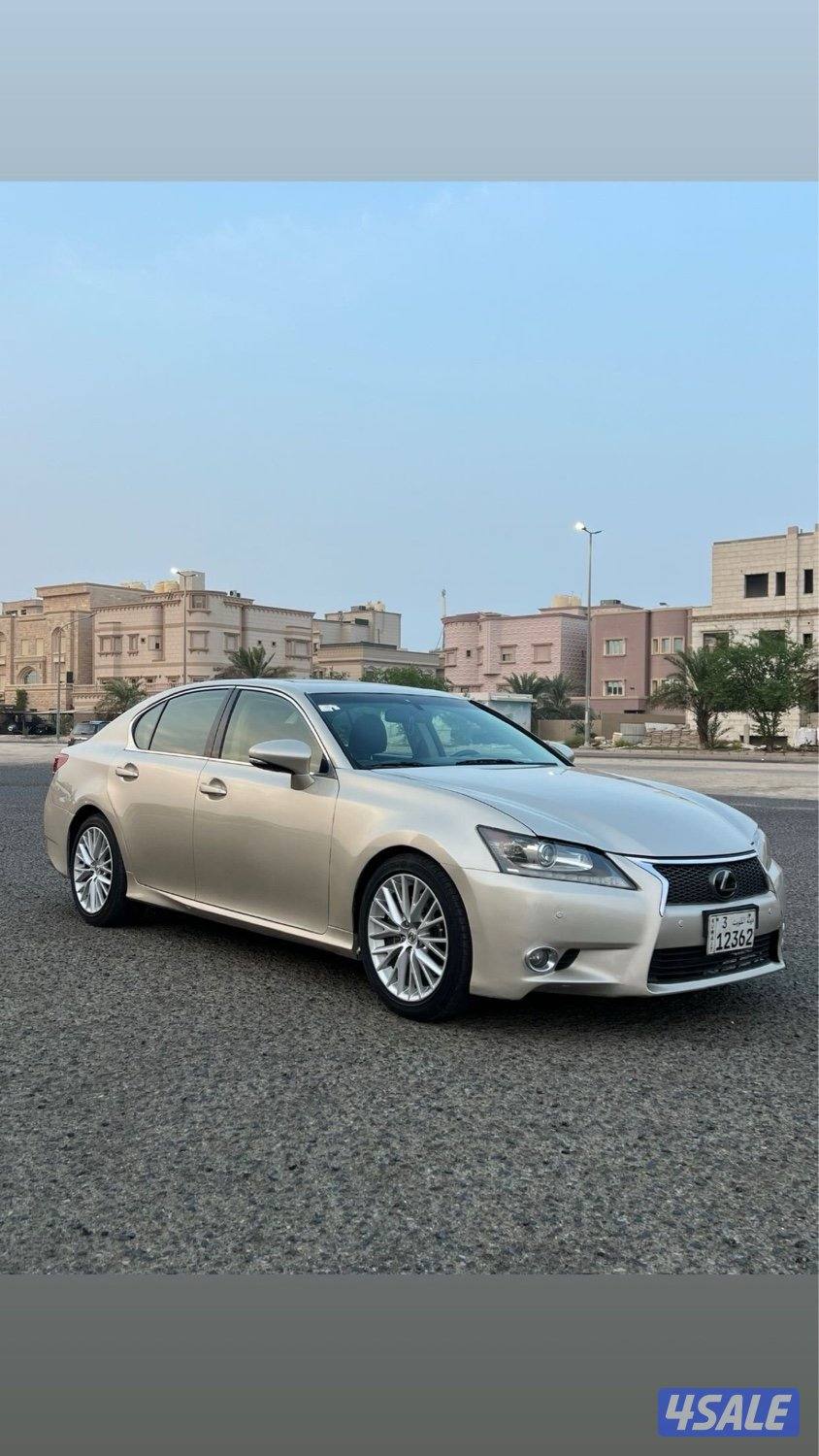 للبيع لكزس موديل 2013 GS الساير عداد191 كيلو شرط الفحص3