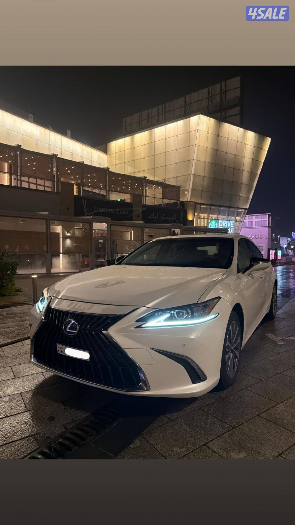 للبيع لكزس ES300 ماشيه 38 موديل 20232