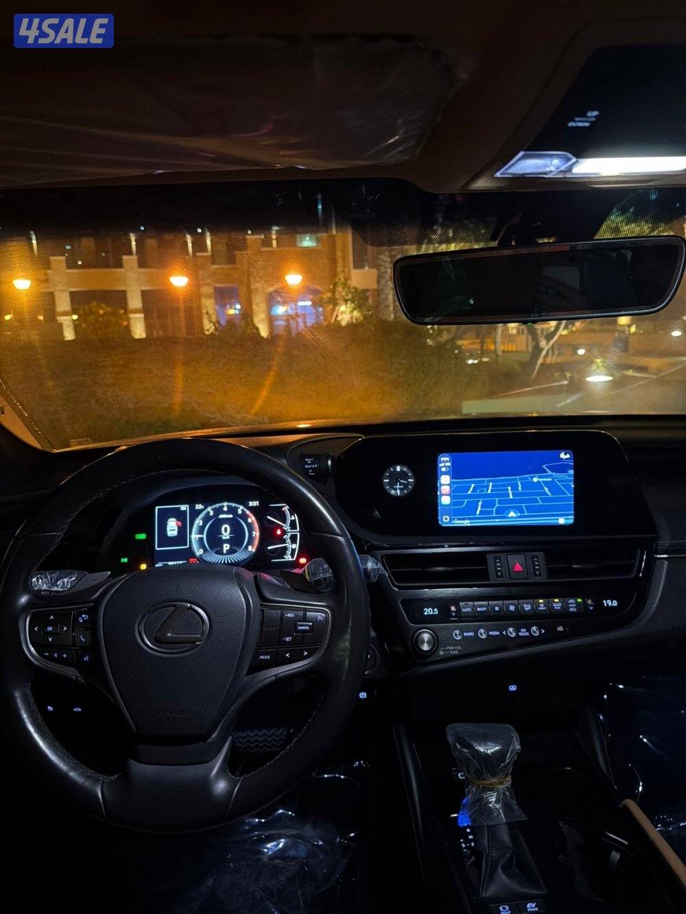 للبيع لكزس ES300 ماشيه 38 موديل 20234