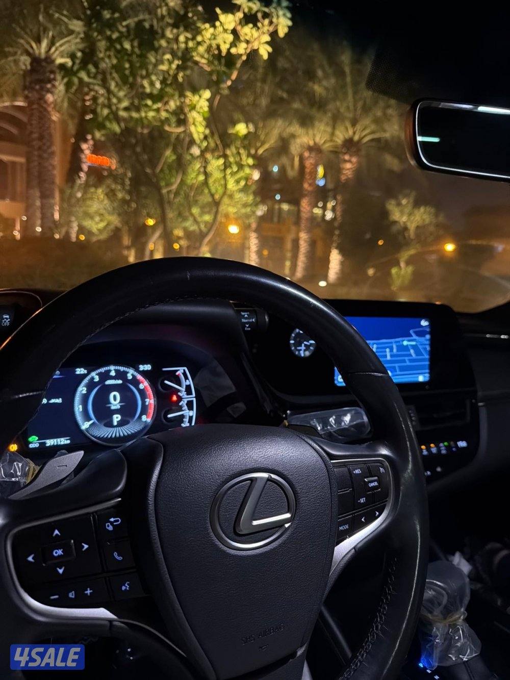 للبيع لكزس ES300 ماشيه 38 موديل 20236