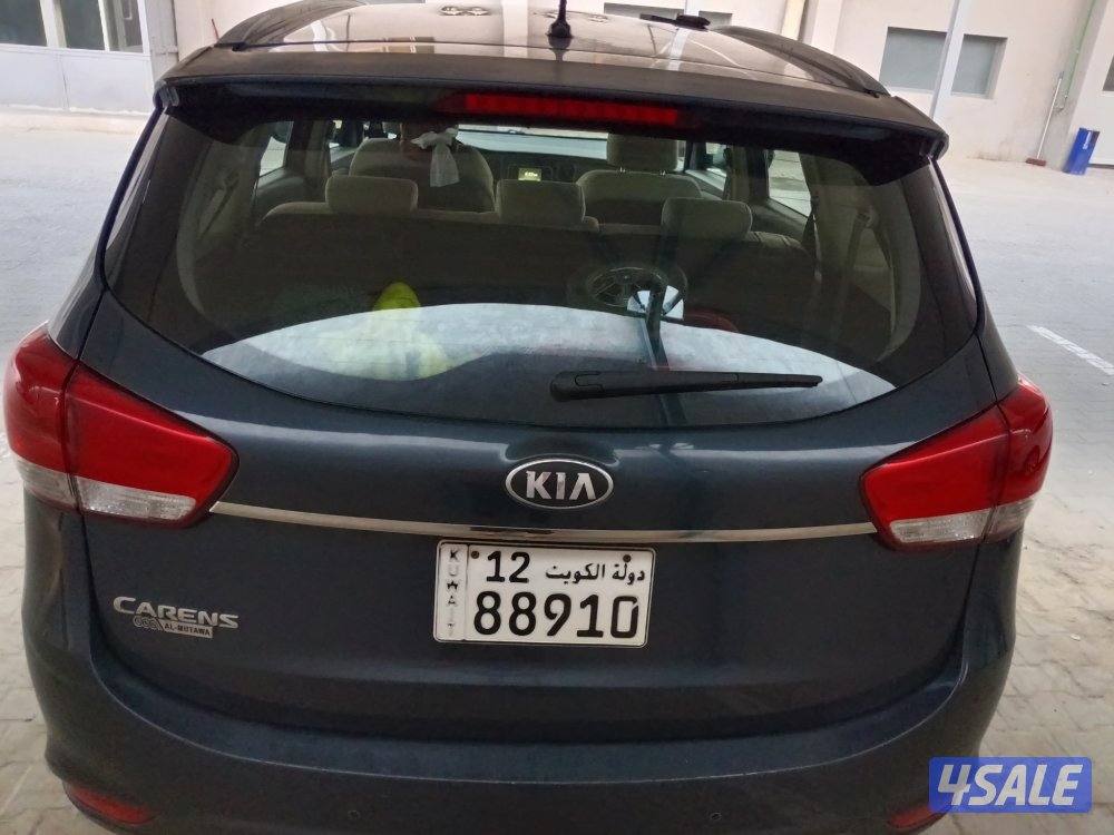 كيا كارينز بحاله ممتازه عداد ٦٦ الف فقط1