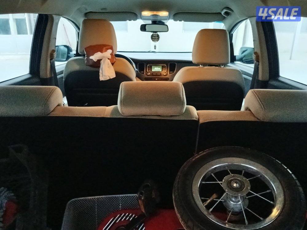 كيا كارينز بحاله ممتازه عداد ٦٦ الف فقط5