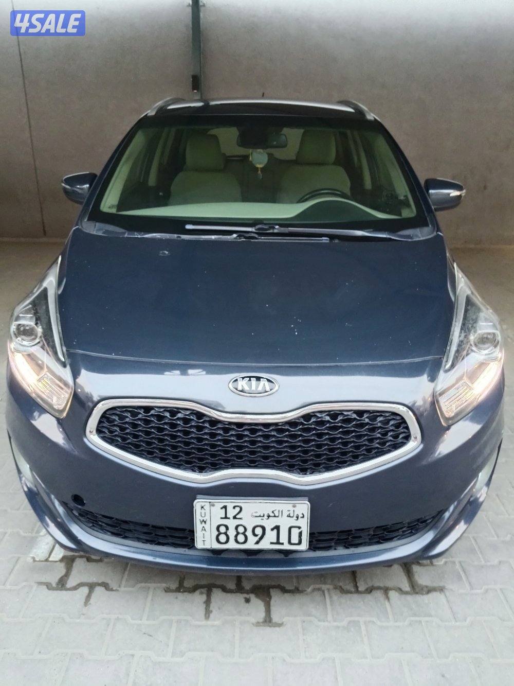 كيا كارينز بحاله ممتازه عداد ٦٦ الف فقط6
