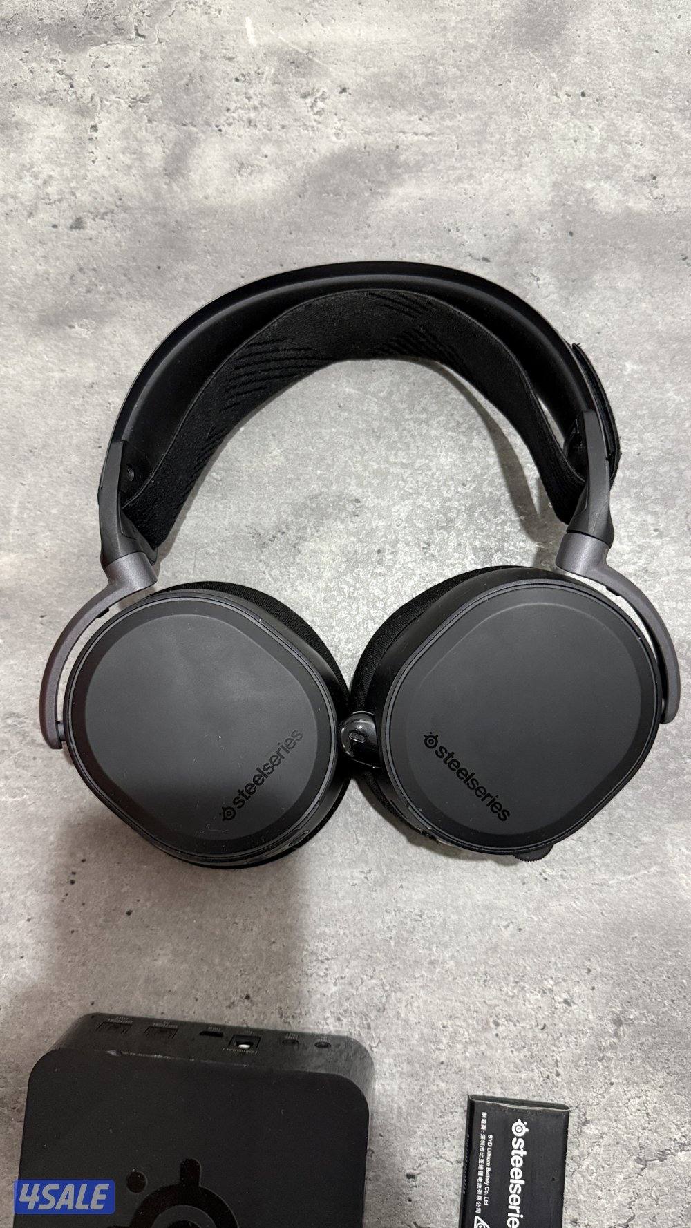 سماعات Steelseries Arctis Pro Wireless3