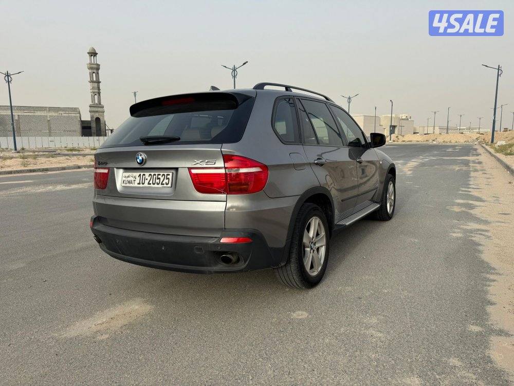 للبيع بي ام اكس فايف مديل ٢٠١٠ شرط الفحص قير مكينه شاصي صبغ وكاله ماعد4