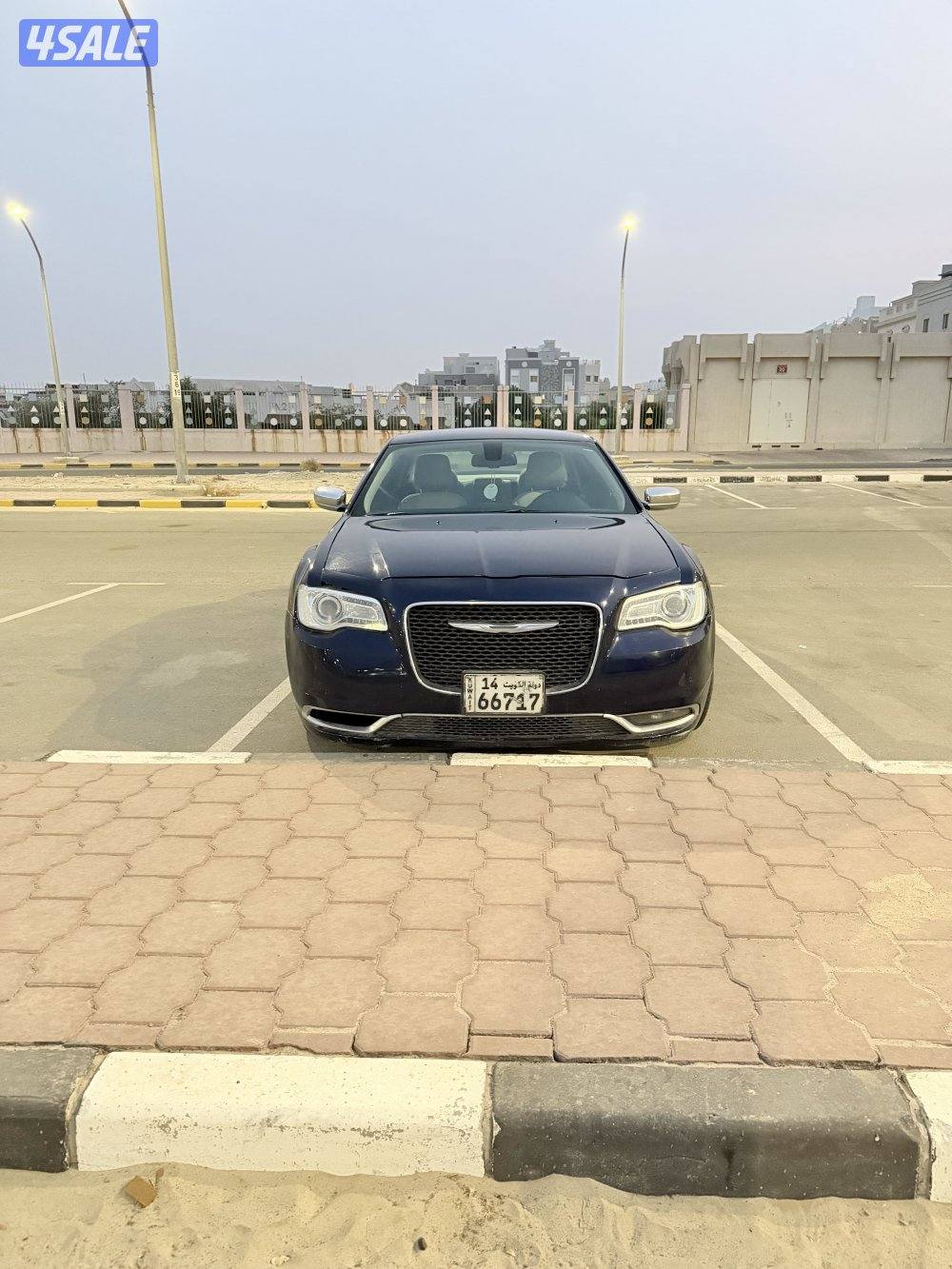 للبيع كرايزلر 20152