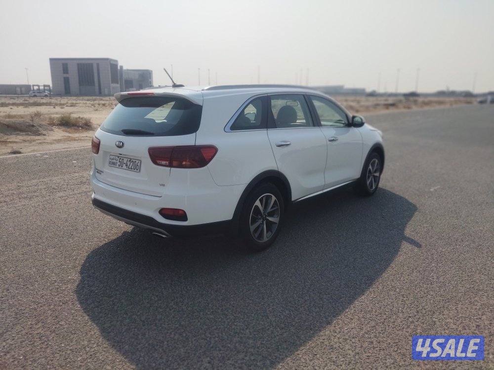 كيا سورينتو ٢٠١٨ ابيض ٦ سلندر ٧ راكب عداد ٥٤ الف صبغ الوكاله جديده3