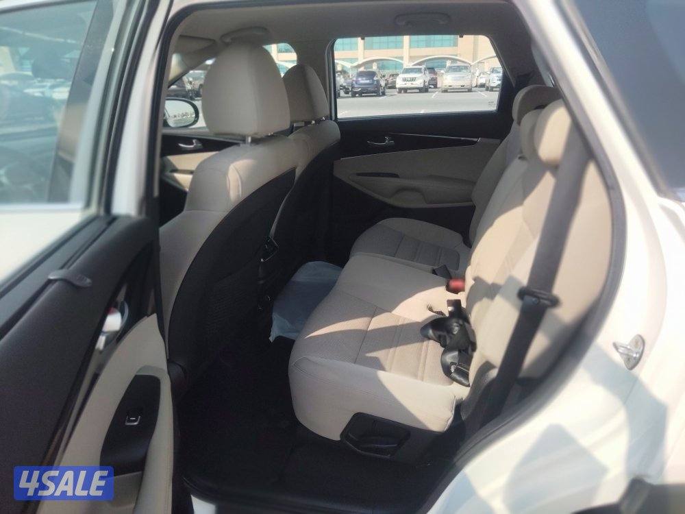 كيا سورينتو ٢٠١٨ ابيض ٦ سلندر ٧ راكب عداد ٥٤ الف صبغ الوكاله جديده5