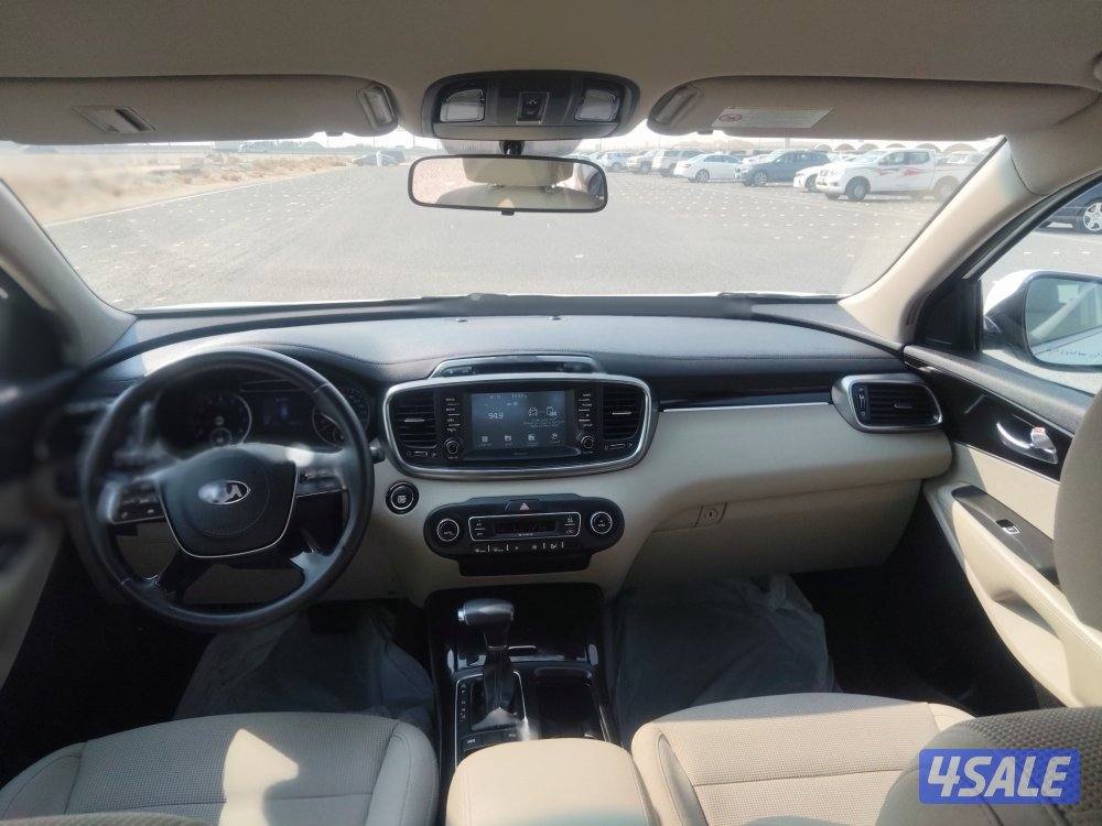 كيا سورينتو ٢٠١٨ ابيض ٦ سلندر ٧ راكب عداد ٥٤ الف صبغ الوكاله جديده6