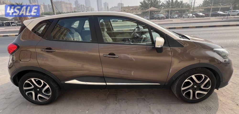 Renault Capture 2016 For Sale/Babtain Agent services / First owner1