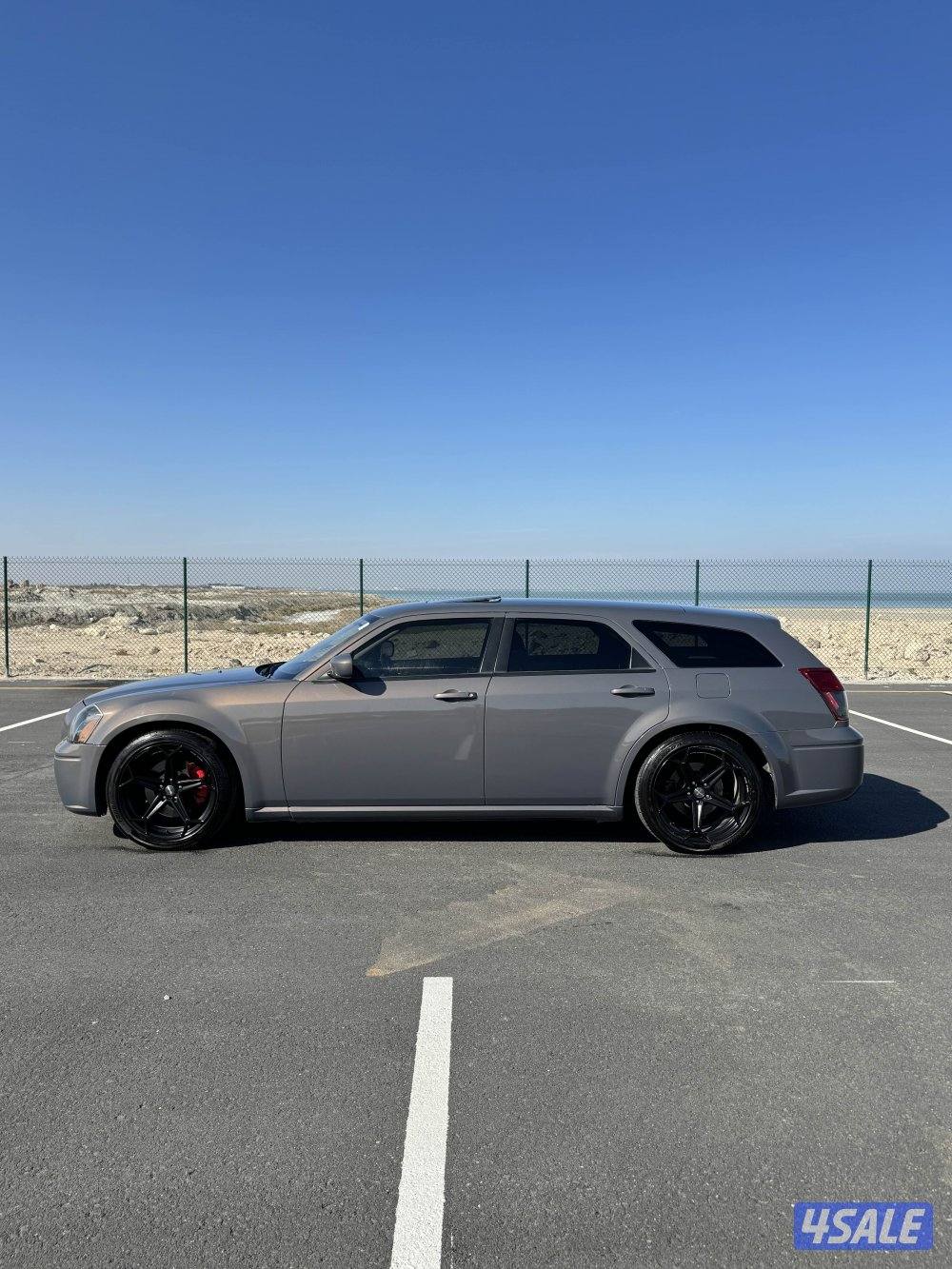 dodge magnum 2005 RT3