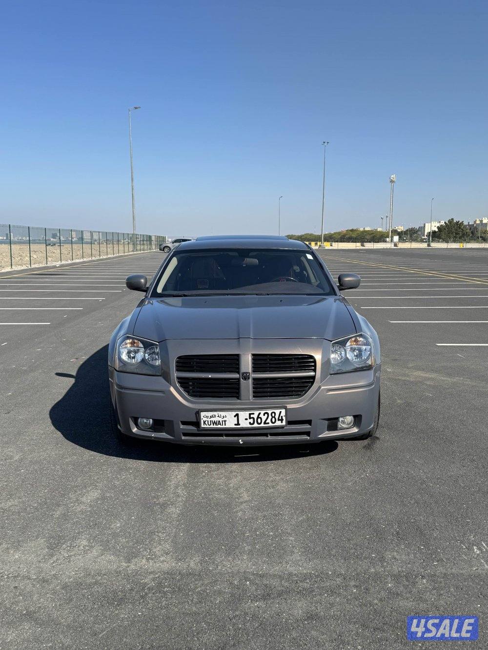 dodge magnum 2005 RT4
