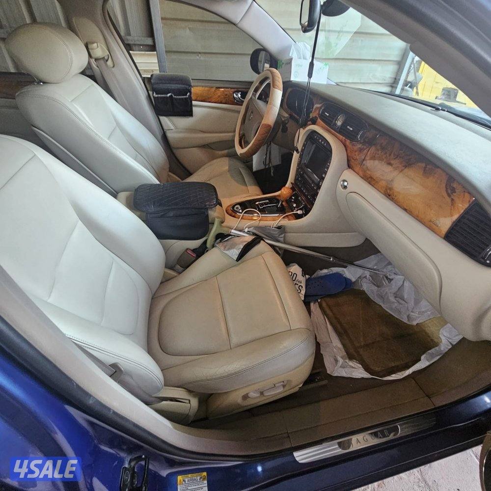 جاكور xj8 كامل المواصفات1