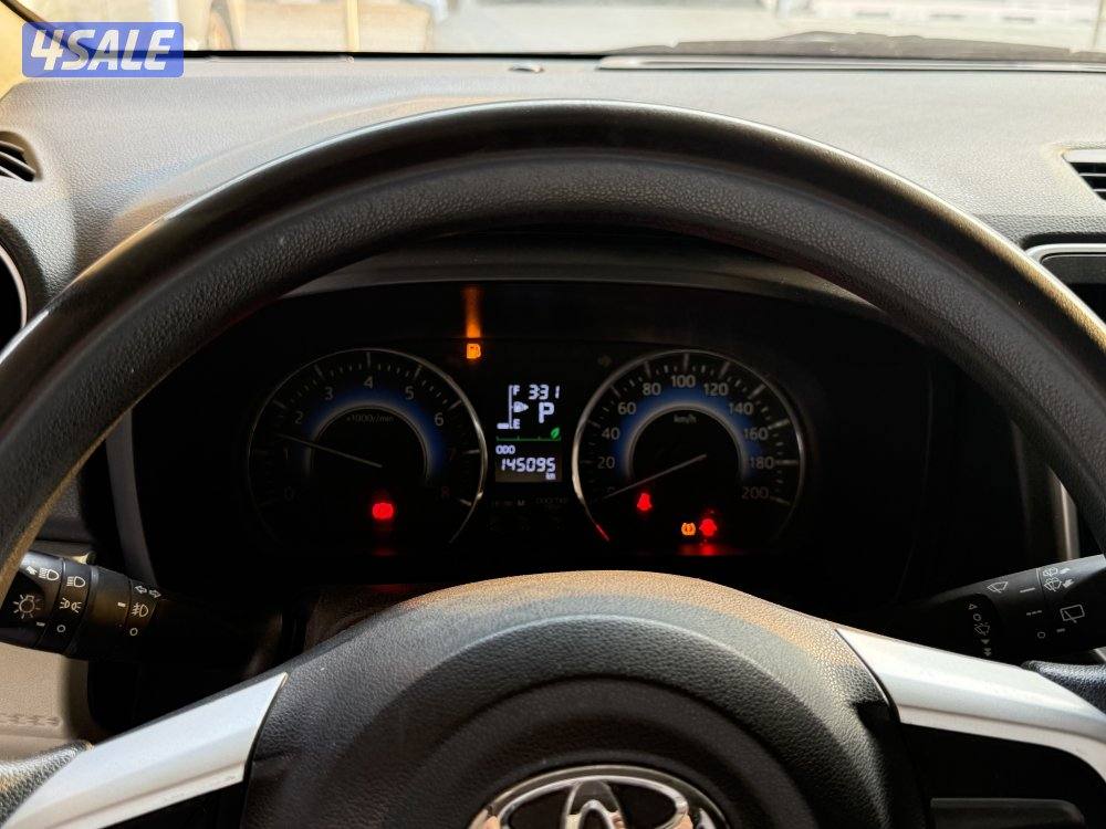 قابل للمساومة بالمعقول للبيع رش موديل 2020 ماشيه 145الف داخليه ملبسه1