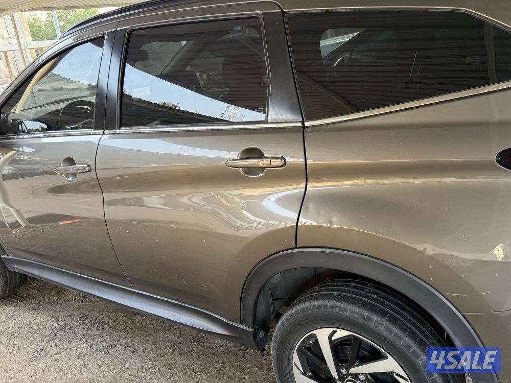 قابل للمساومة بالمعقول للبيع رش موديل 2020 ماشيه 145الف داخليه ملبسه4