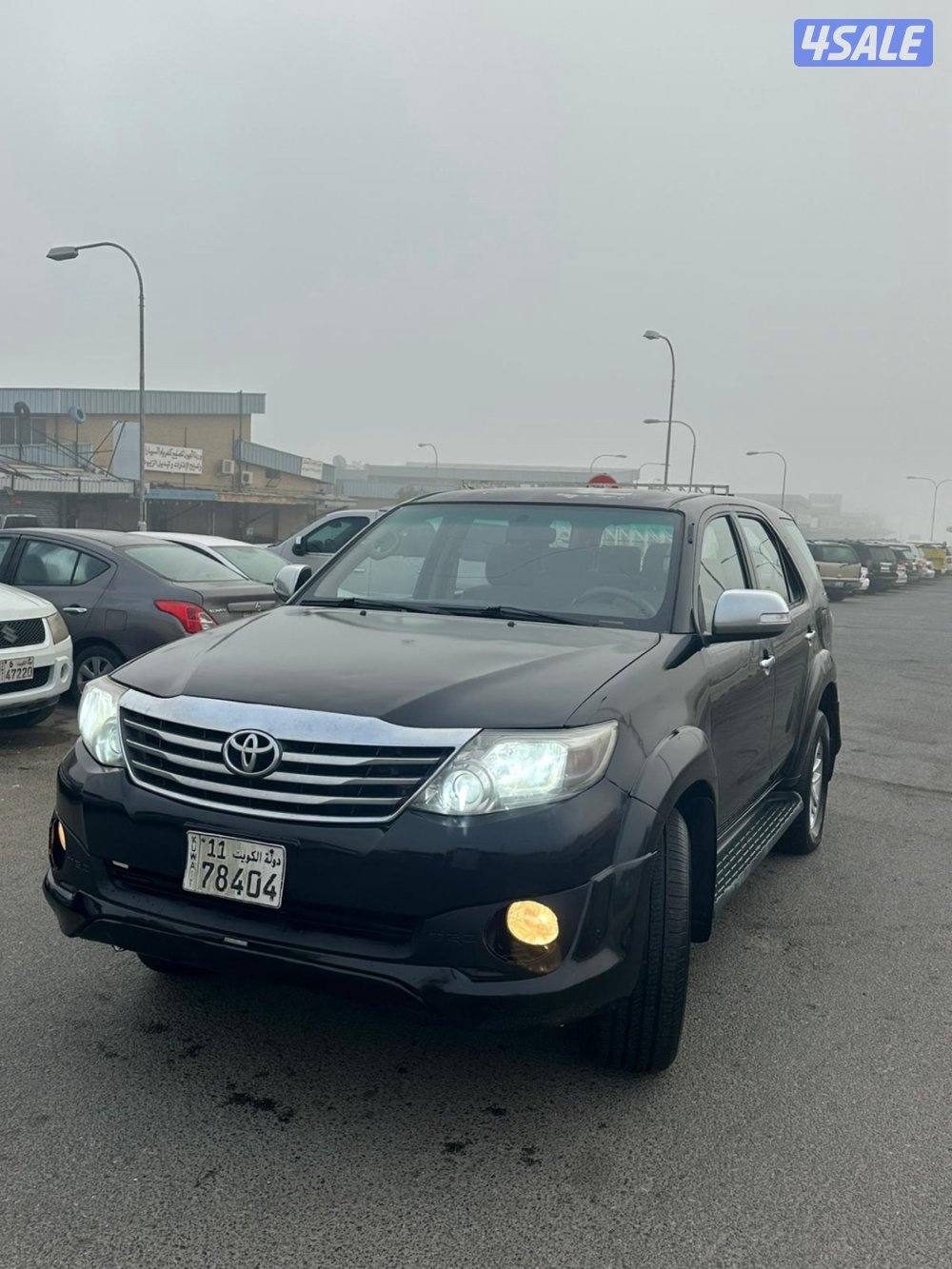 فورتنر 4 سلندر وكالة بالكامل للبيع1