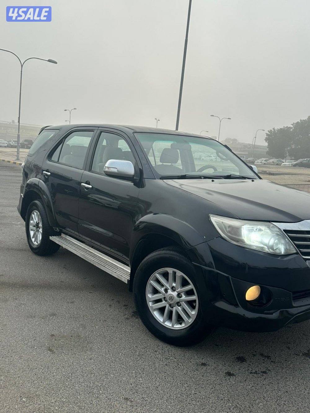 فورتنر 4 سلندر وكالة بالكامل للبيع2