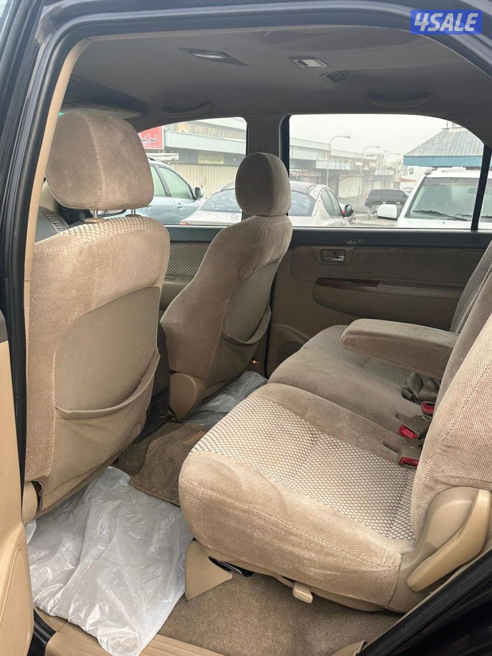 فورتنر 4 سلندر وكالة بالكامل للبيع5