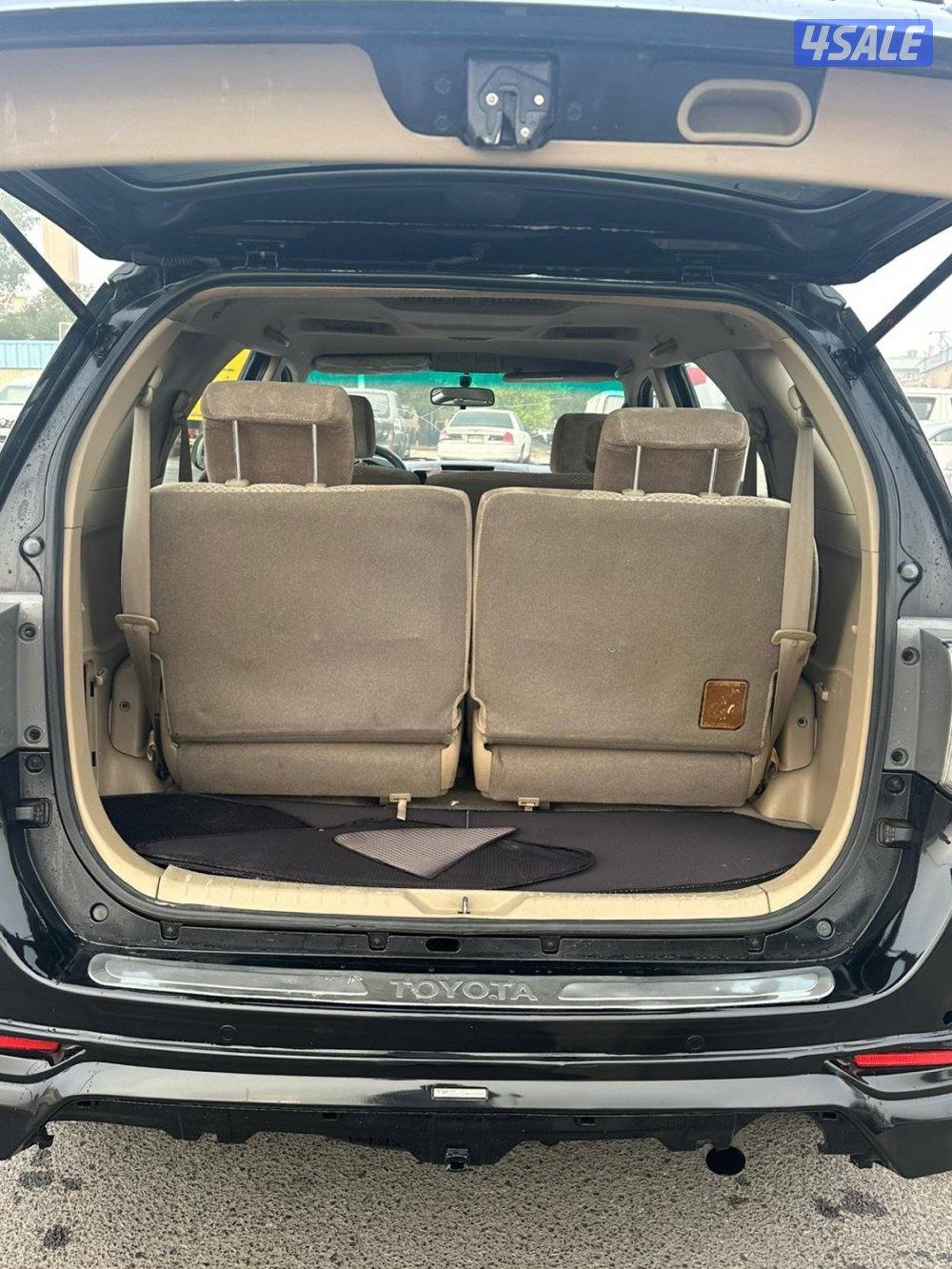 فورتنر 4 سلندر وكالة بالكامل للبيع11