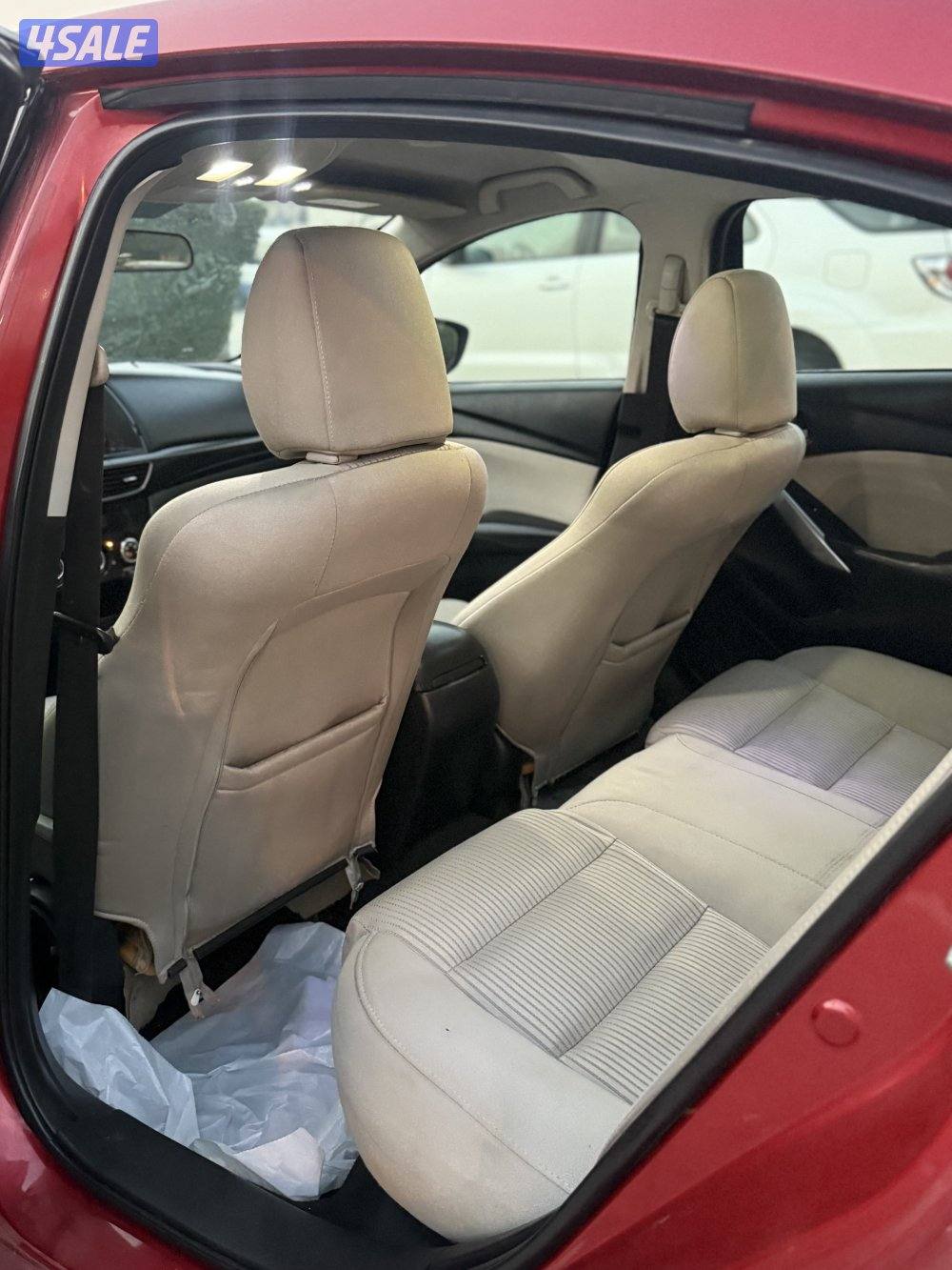 للبيع مازدا وأرد الوكالة 6 اربع سلندر4