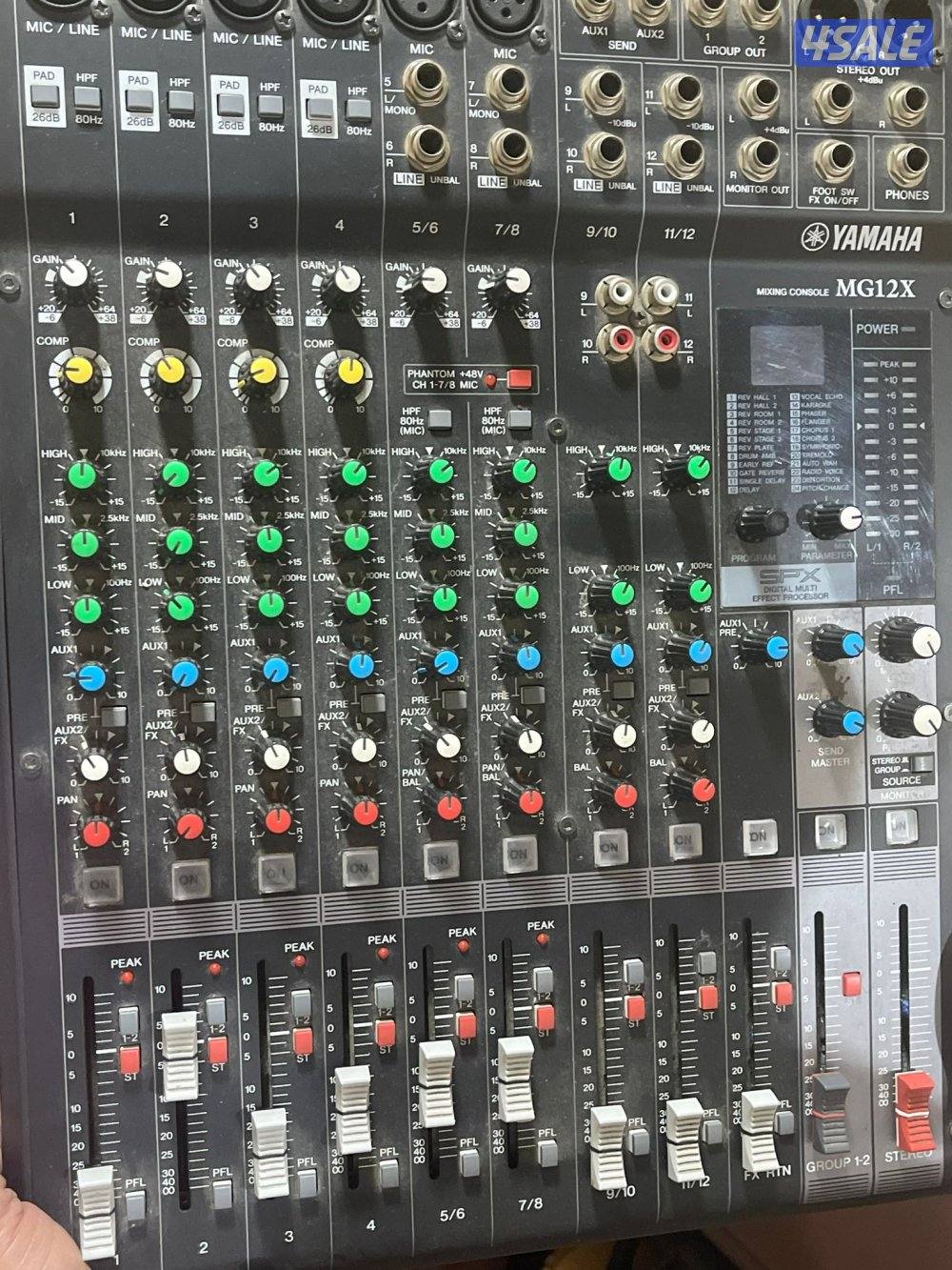 للبيع سماعات ياماها مع مكسر1