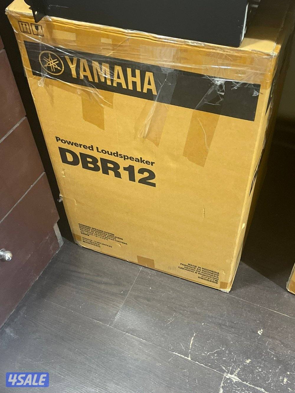 للبيع سماعات ياماها مع مكسر2